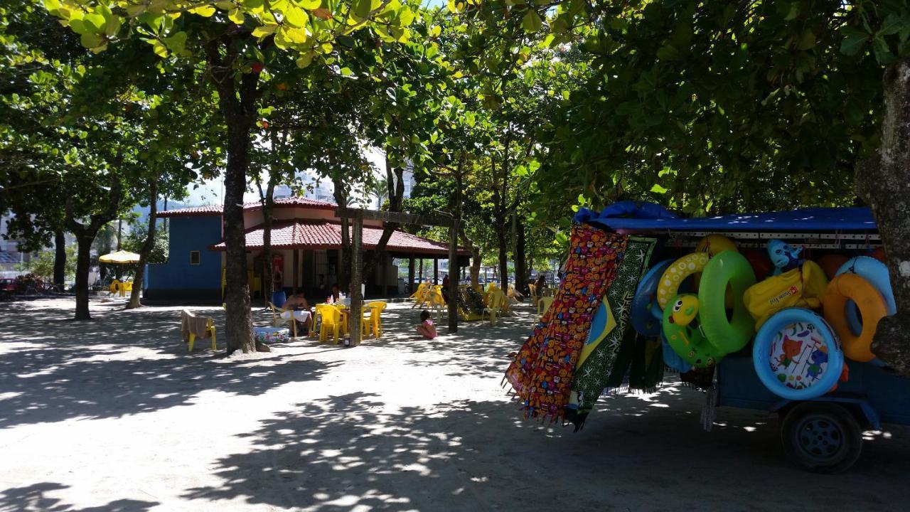 Confortável casa com piscina e churrasqueira a 100m da praia Caraguatatuba Esterno foto