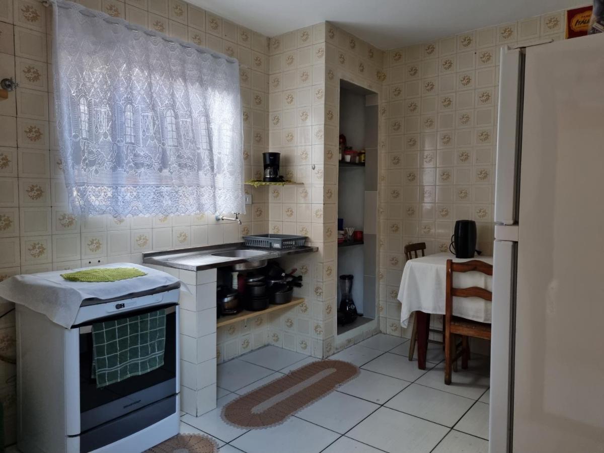 Confortável casa com piscina e churrasqueira a 100m da praia Caraguatatuba Esterno foto